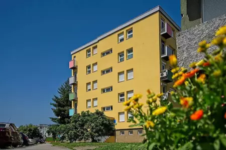 Stambena zgrada u Karlovcu