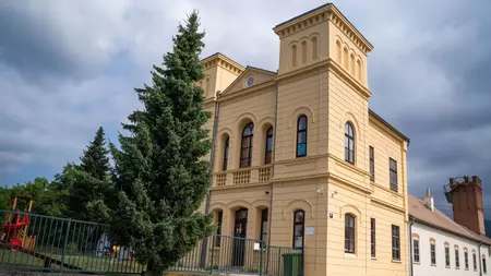 Osnovna škola Benedikt Kotruljević