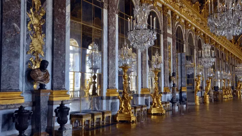 1665. – Luj XIV. osnovao Kraljevsku manufakturu za proizvodnju ogledala na zahtjev svog ministra Colberta 1665. – Luj XIV. osnovao Kraljevsku manufakturu za proizvodnju ogledala na zahtjev svog ministra Colberta