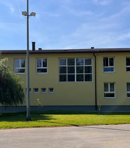 Škola Oštarije